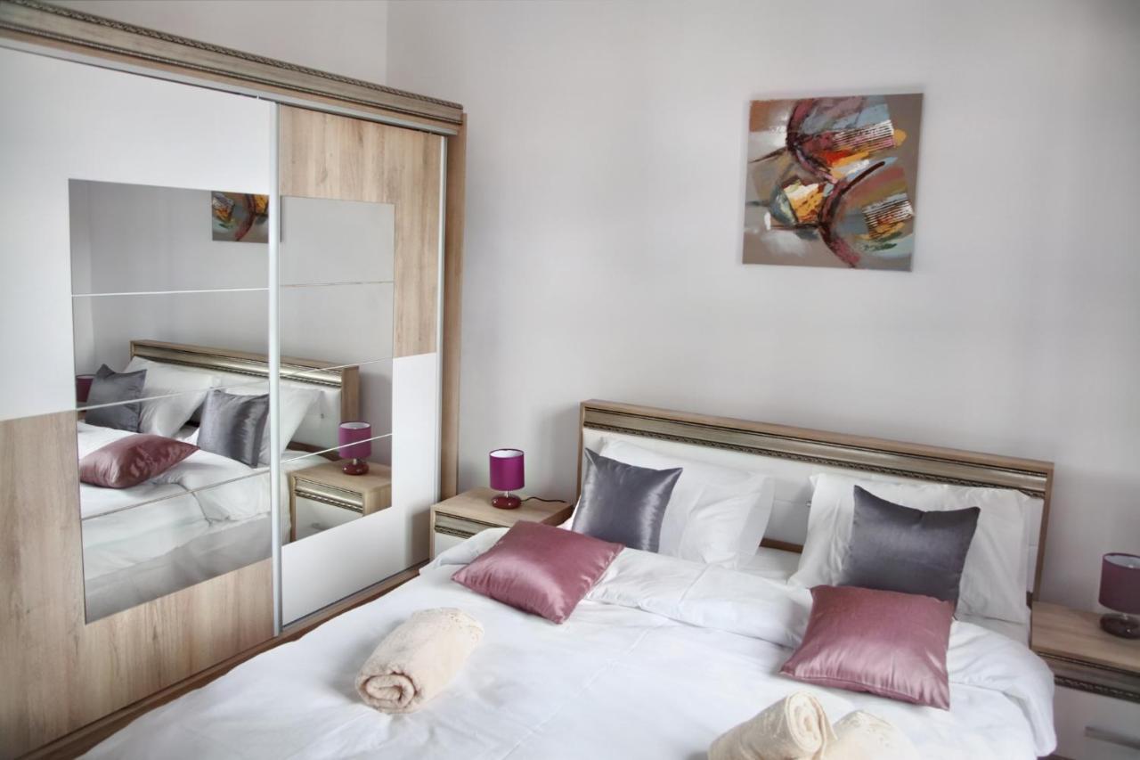 Luxury Downtown Apartment Κλουζ-Ναπόκα Εξωτερικό φωτογραφία